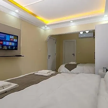 Hotel Lucky