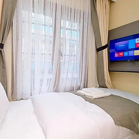 Hotel Lucky